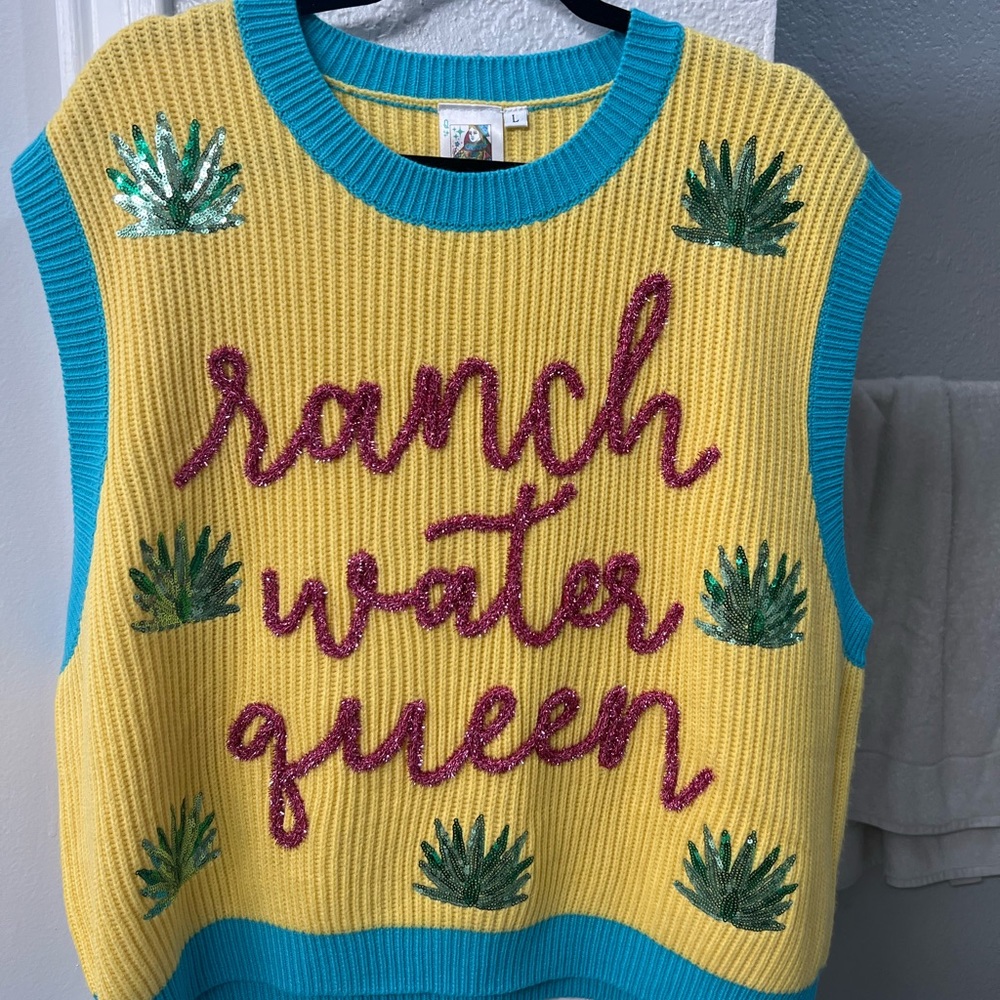QUEEN OF SPARKLES ranch water queen